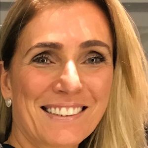 Meet your Posher, Deborah